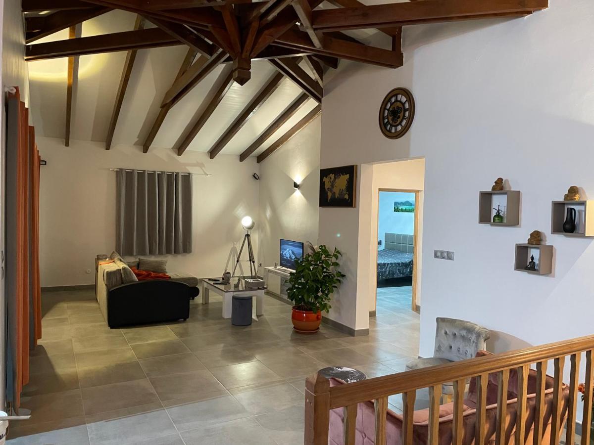 LES VILLAS PAMEYAQUE 2 F2 et 1 F3 de 140m2 avec piscines et vue imprenable sur la mer Riviere-Salee Extérieur photo
