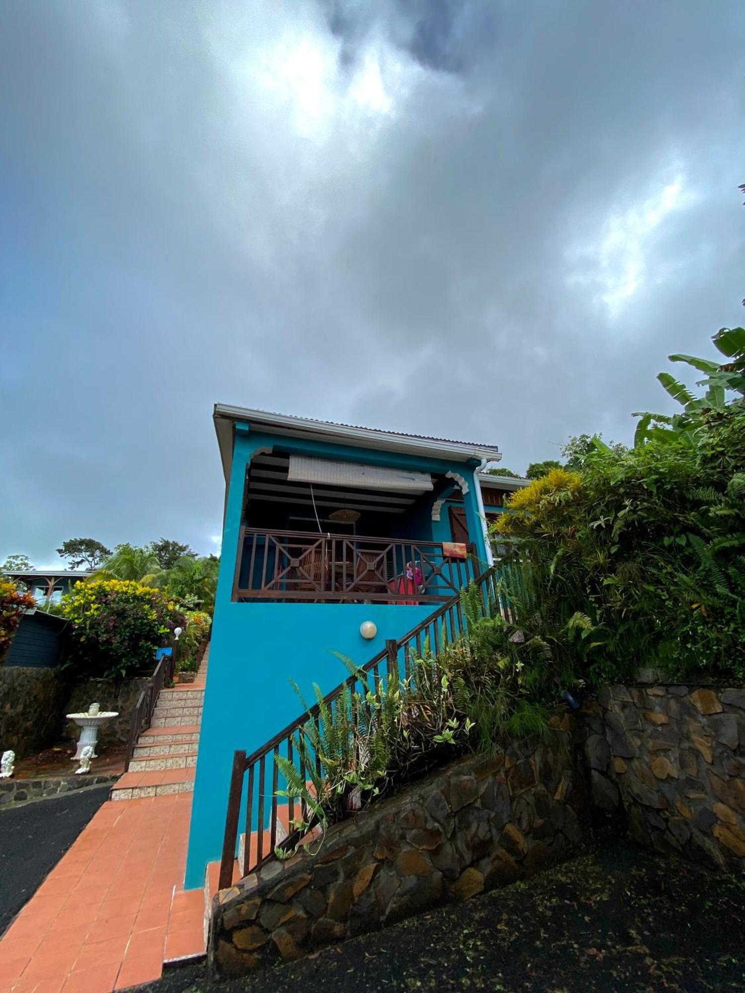 LES VILLAS PAMEYAQUE 2 F2 et 1 F3 de 140m2 avec piscines et vue imprenable sur la mer Riviere-Salee Extérieur photo